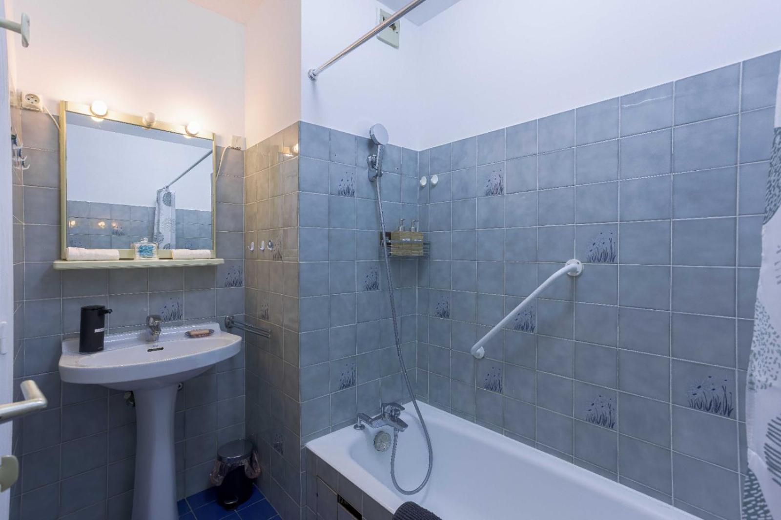 Apartamento Paradis De Nissa - Central, Balcon, Clim, 15mn Palais&plage Cannes